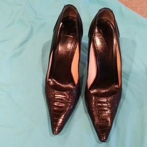 RARE GUCCI EXOTIC LEATHER HEELS  SIZE 9